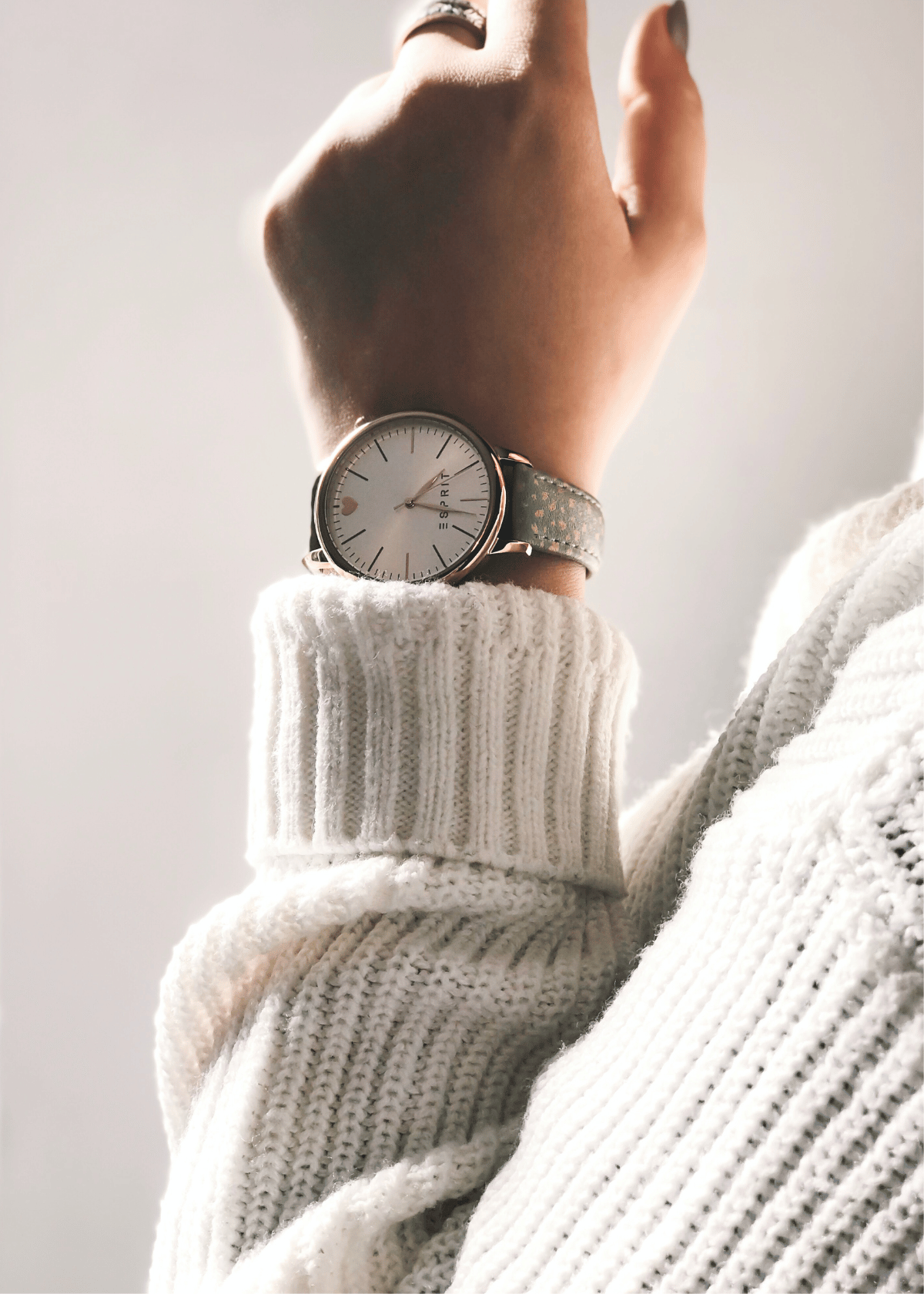 Akribos Watch: A Timepiece of Elegance and Precision