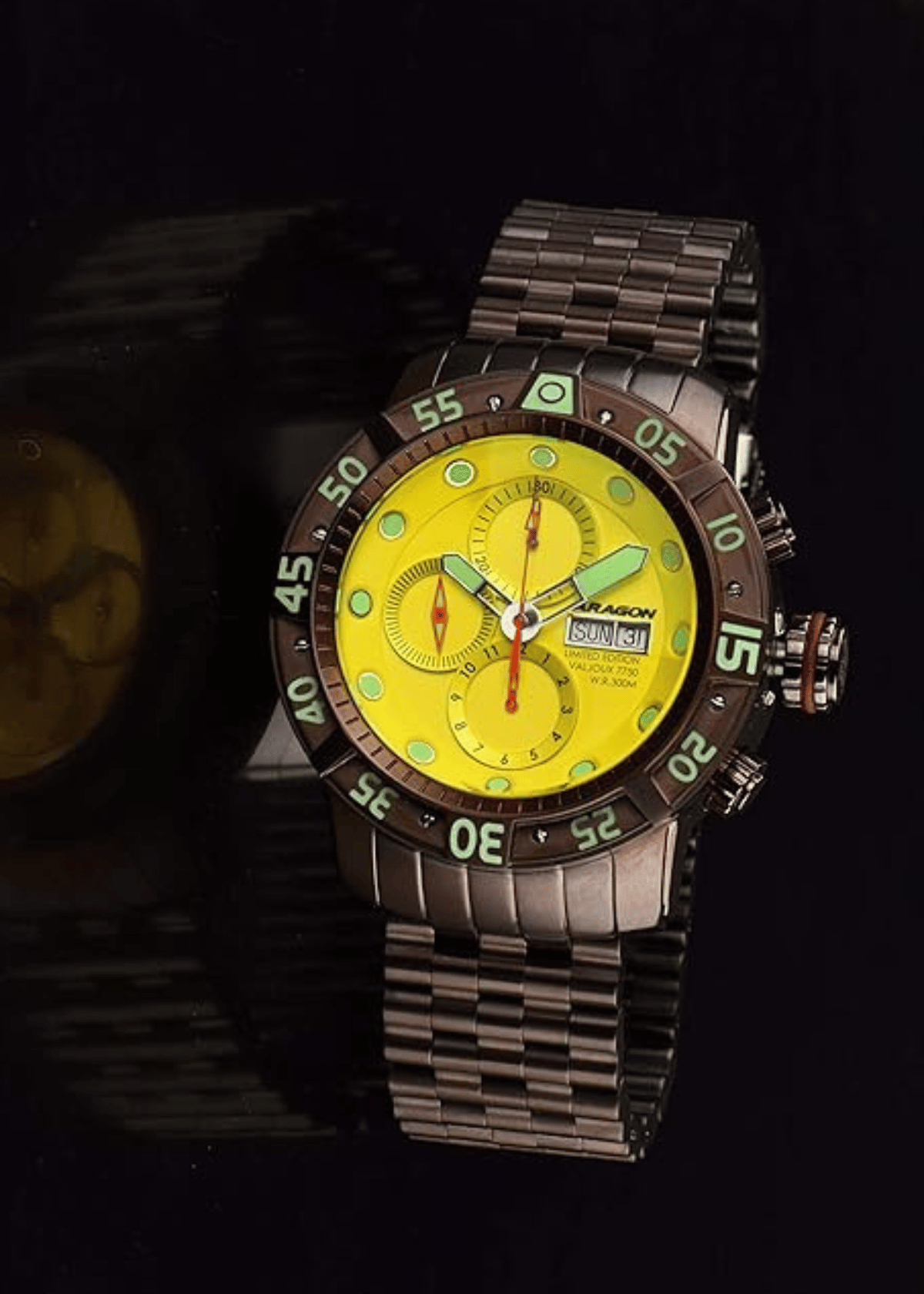 Aragon Watch: A Timepiece That Stands Out